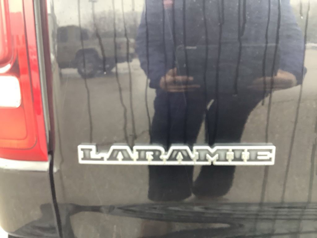 Used 2022 RAM 1500 Laramie w/ Sport Appearance Package image 11