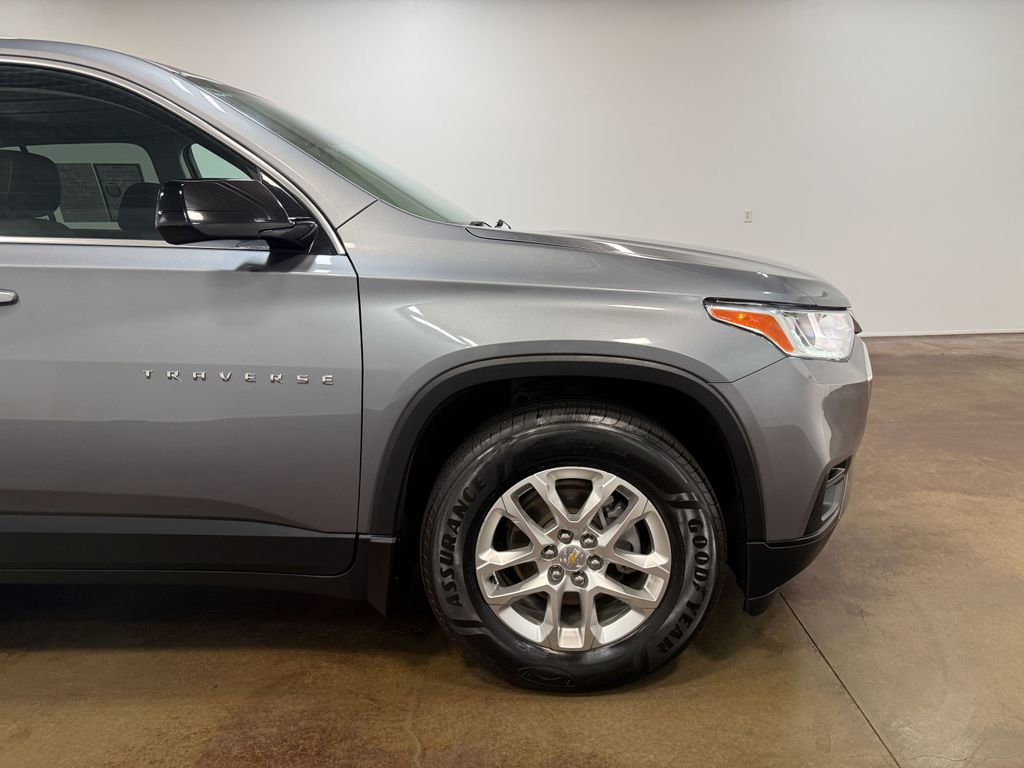 Used 2020 Chevrolet Traverse LS image 31