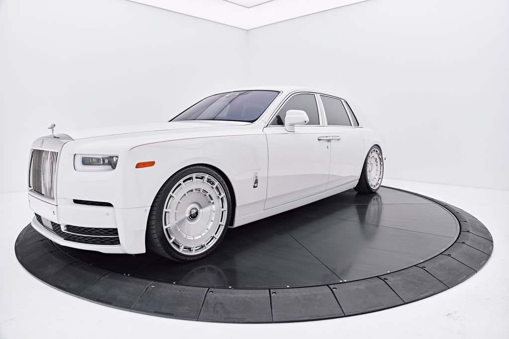 Used 2021 Rolls-Royce Phantom Sedan RWD image 12