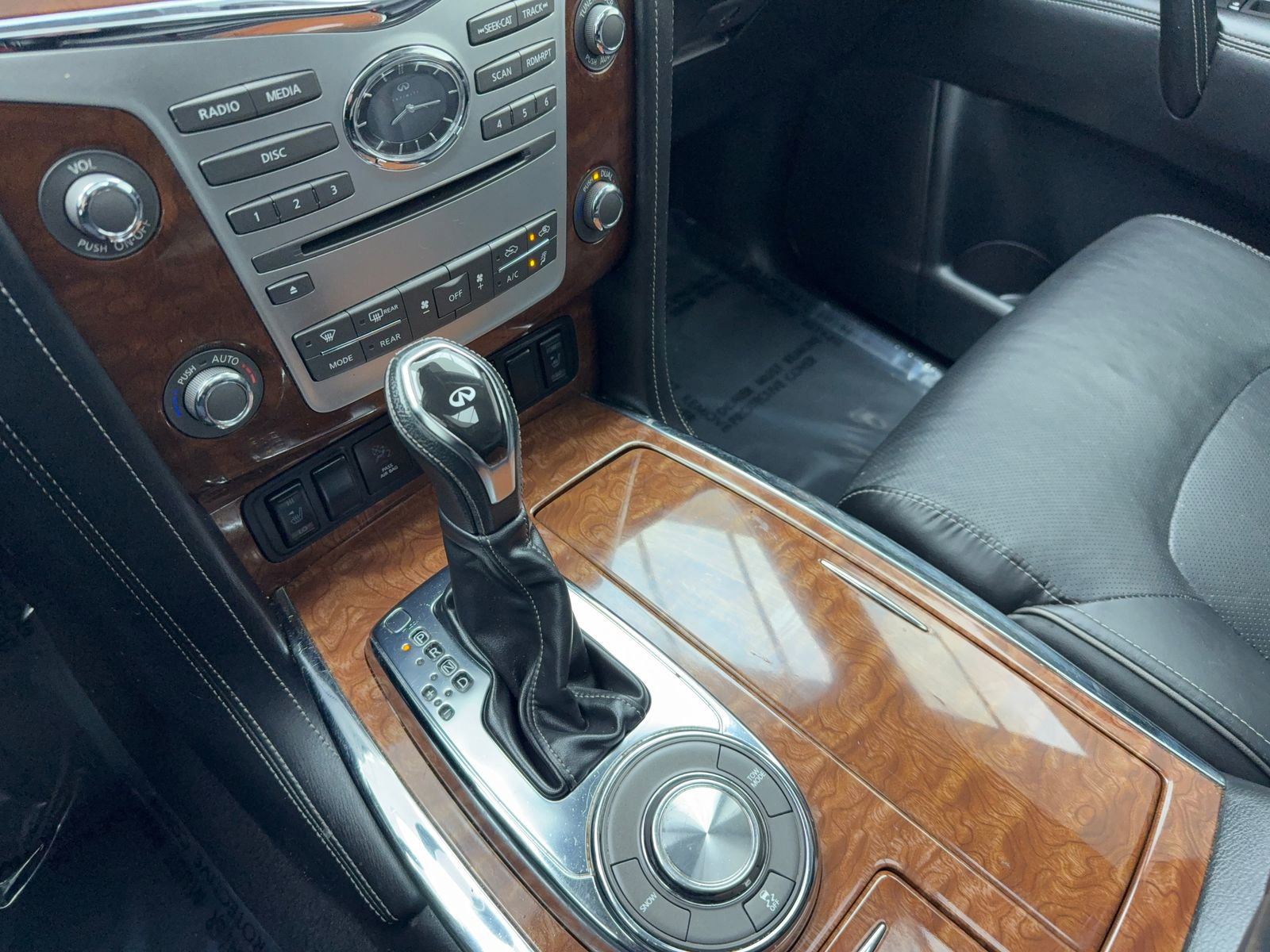 Used 2018 INFINITI QX80 2WD w/ Driver Assistance Package image 32