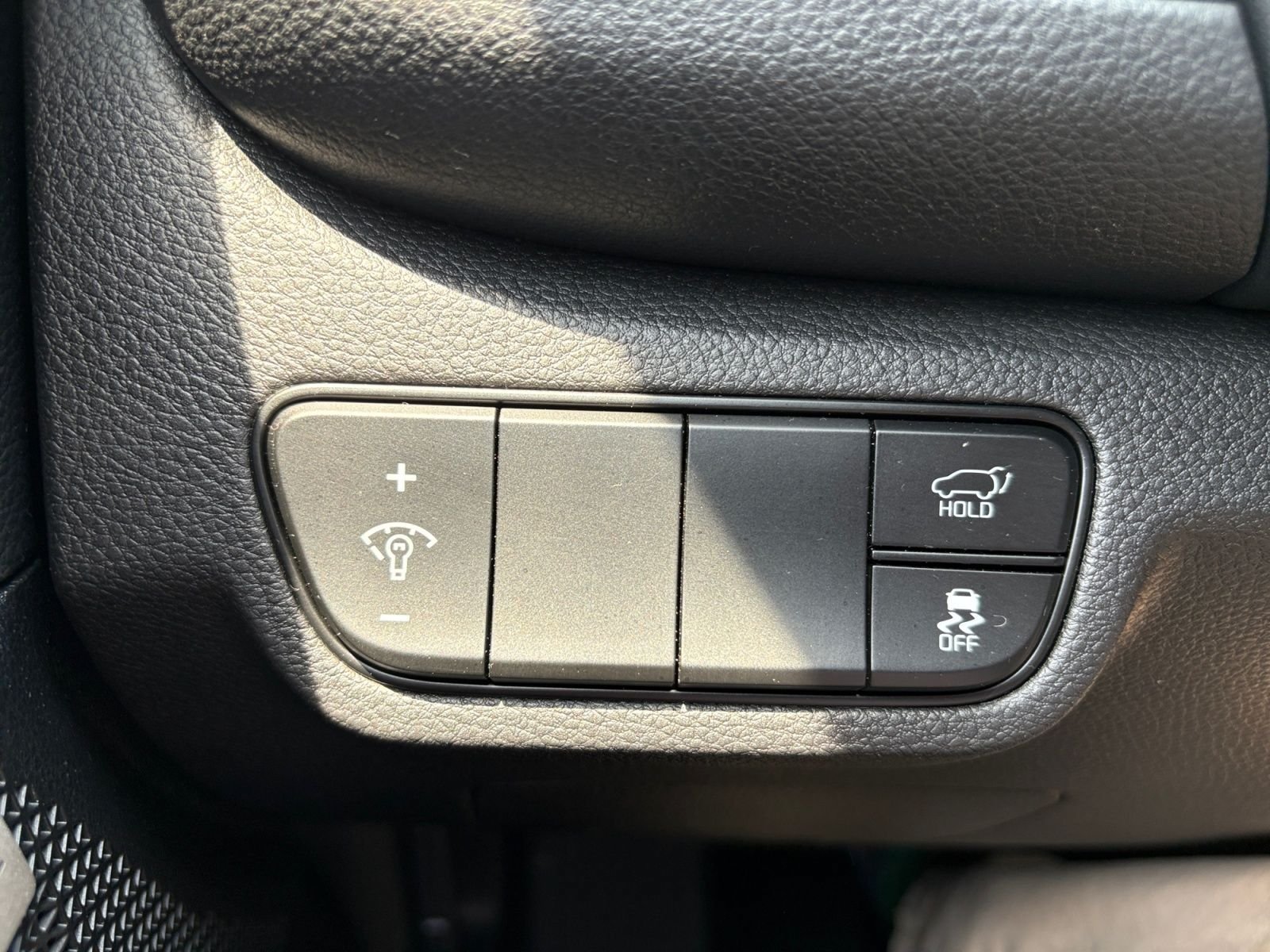 Used 2024 Kia Seltos SX w/ SX Sunroof Package AWD/4WD image 24