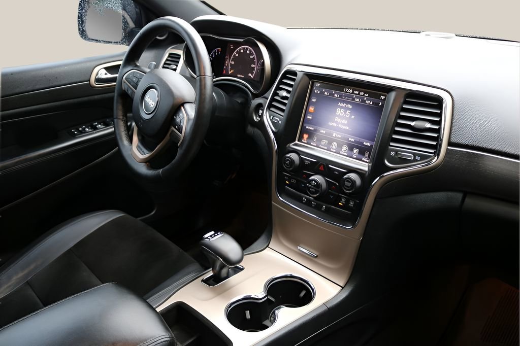 Used 2015 Jeep Grand Cherokee Altitude AWD/4WD image 21