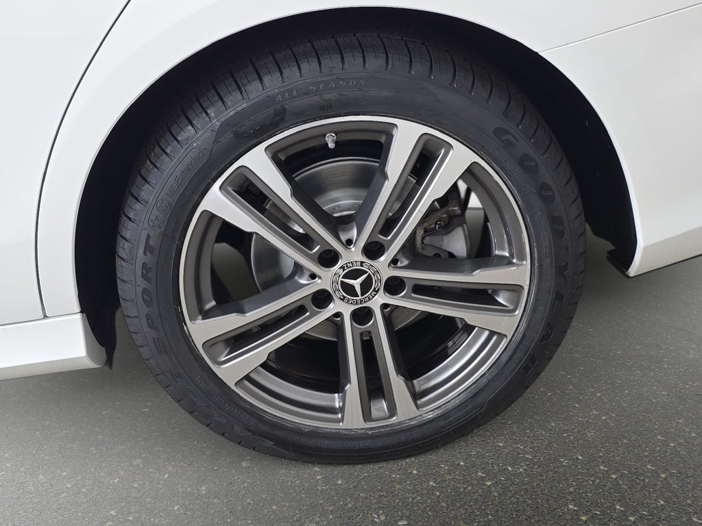 Used 2021 Mercedes-Benz E 350 4MATIC Sedan image 38