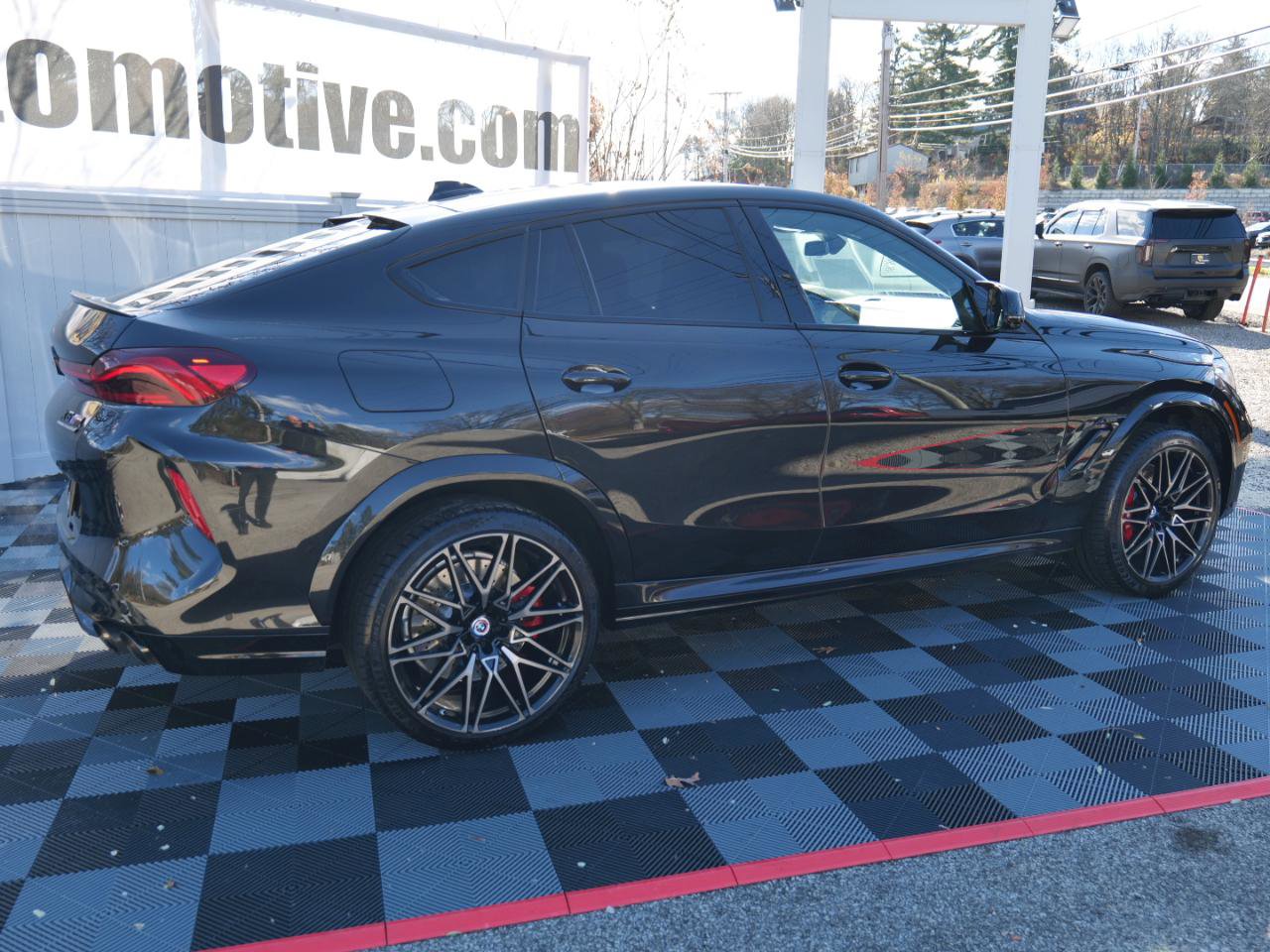 Used 2023 BMW X6 M Competition w/ Competition Package AWD/4WD image 5