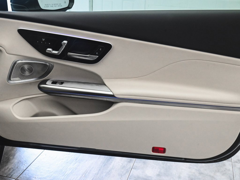 Used 2025 Mercedes-Benz CLE 300 4MATIC Coupe image 11