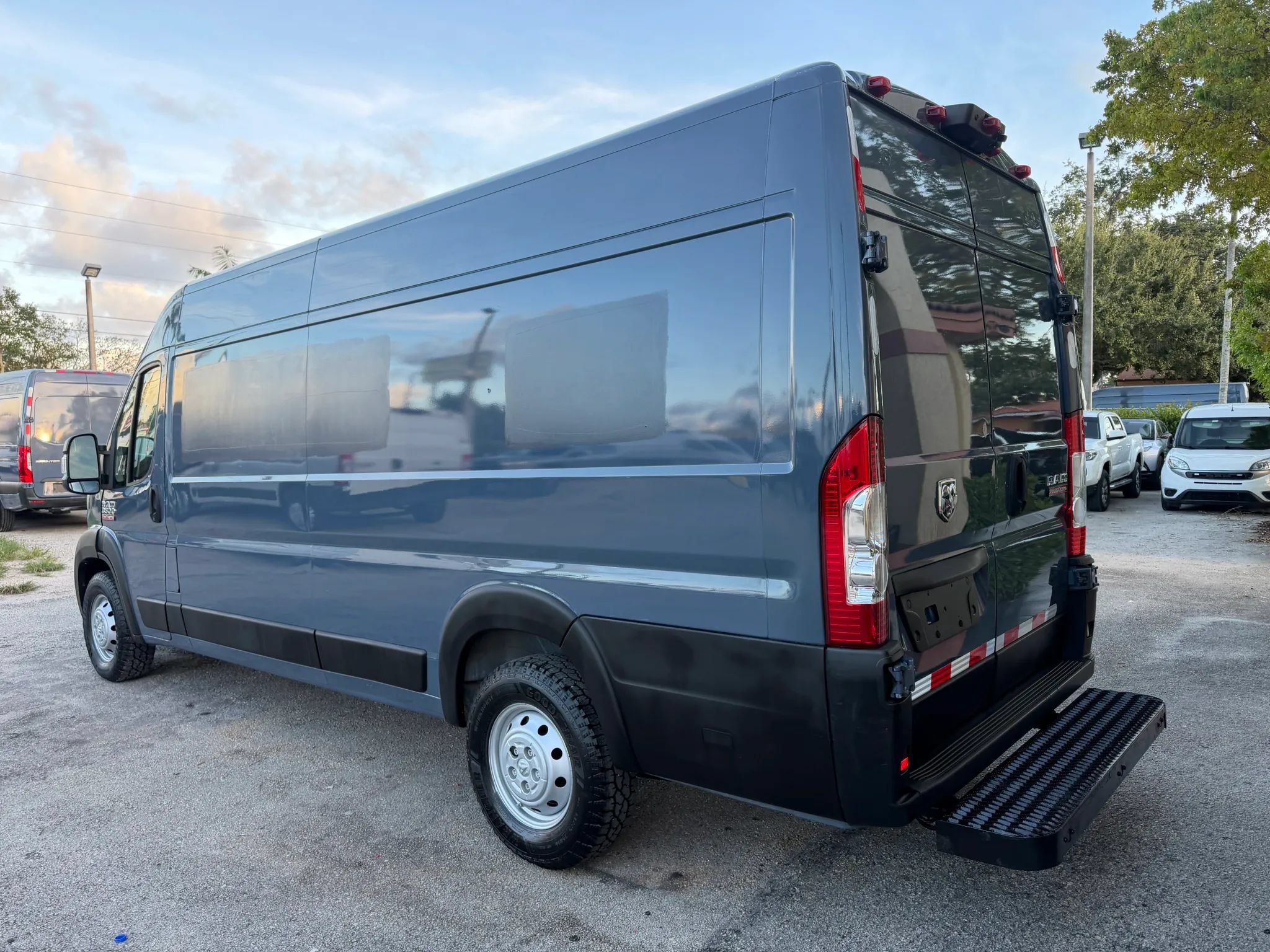 Used 2020 RAM ProMaster 3500 FWD image 3