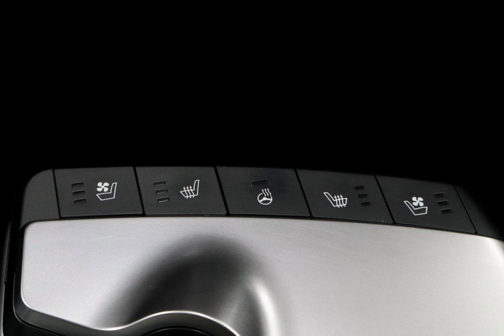 Used 2022 Kia EV6 Wind w/ Wind Technology Package image 5