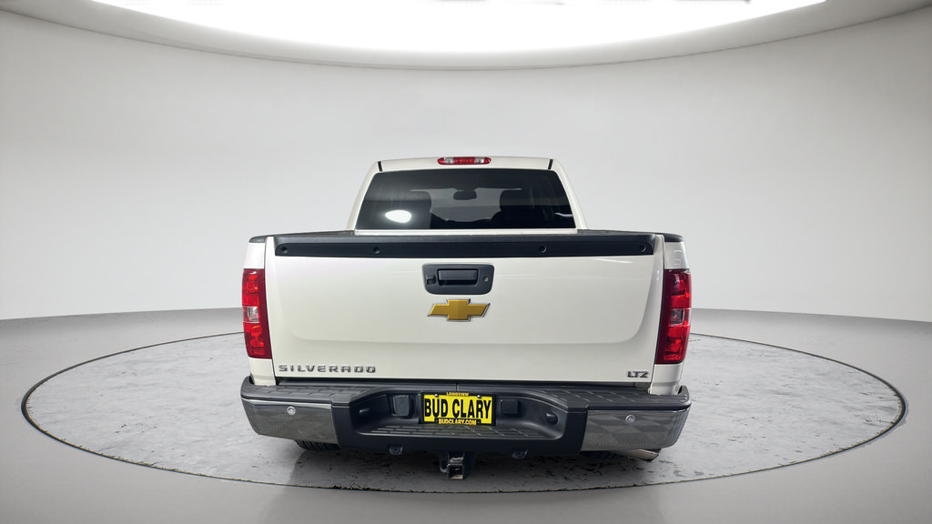 Used 2013 Chevrolet Silverado 1500 LTZ w/ LTZ White Diamond Edition AWD/4WD image 4