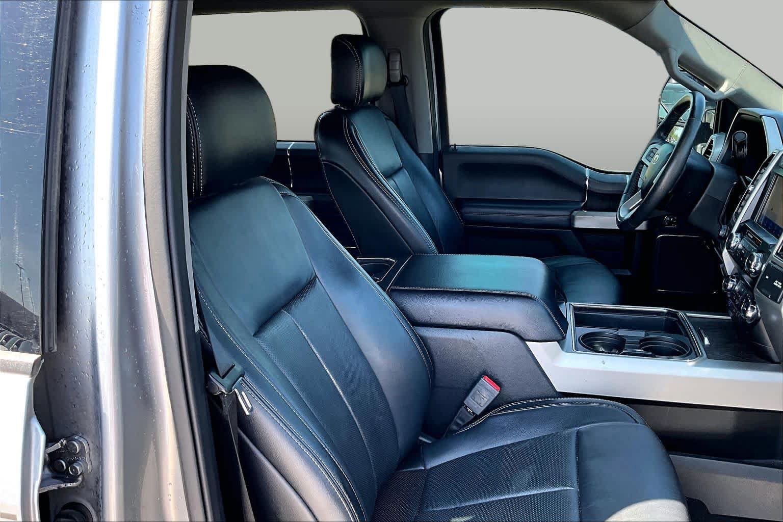 Used 2020 Ford F250 Lariat w/ Lariat Ultimate Package AWD/4WD image 9