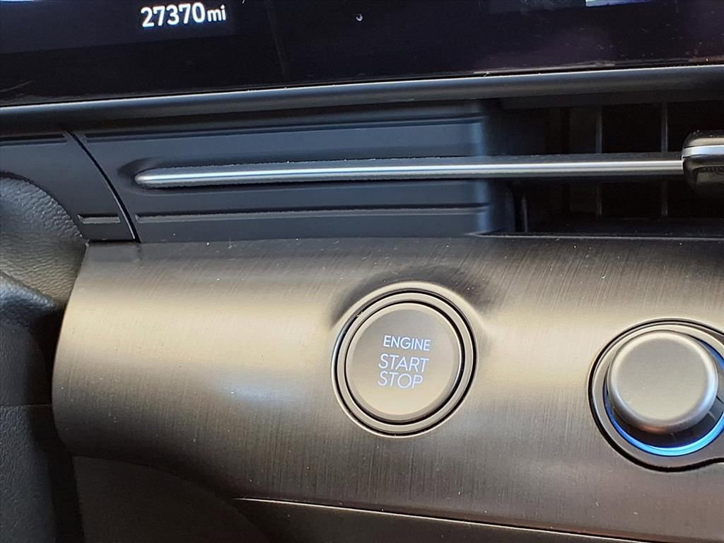 Used 2024 Hyundai Kona Limited FWD image 27