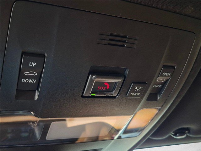 Used 2024 Lexus IS 300 w/ Premium Package RWD image 12