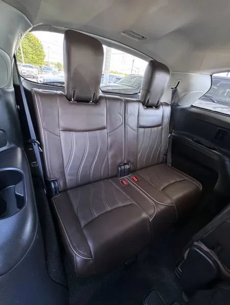 Used 2015 INFINITI QX60 Luxe w/ Premium Package AWD/4WD image 26