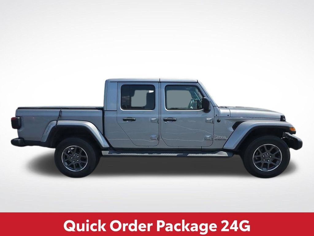 Used 2020 Jeep Gladiator Overland w/ LED Lighting Group AWD/4WD image 4