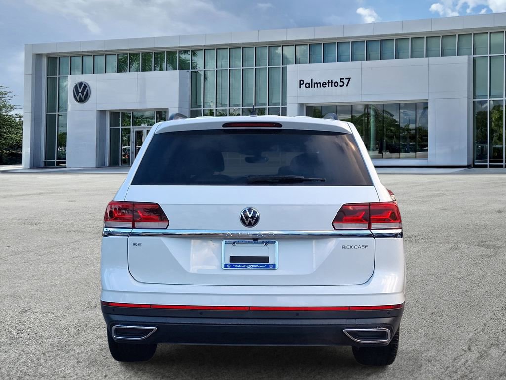 Used 2022 Volkswagen Atlas SE w/ Black Wheel Package image 5