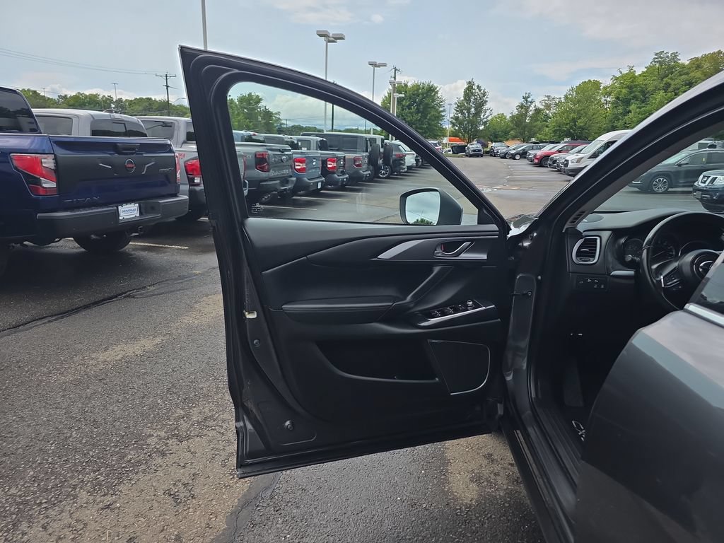 Used 2016 MAZDA CX-9 Touring AWD/4WD image 19