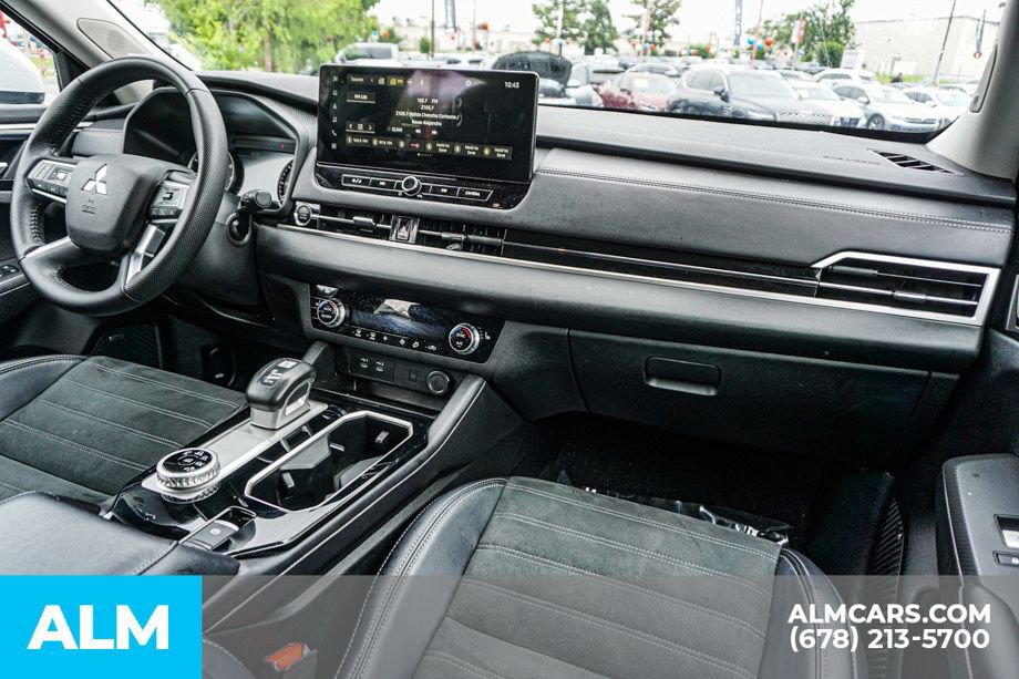 Used 2025 Mitsubishi Outlander SE FWD image 27