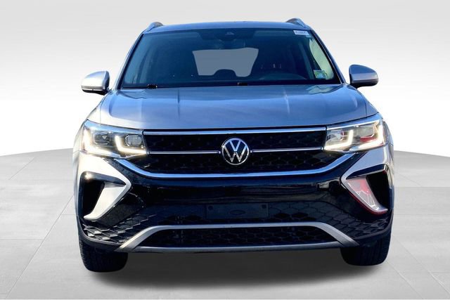 Used 2023 Volkswagen Taos SEL image 3