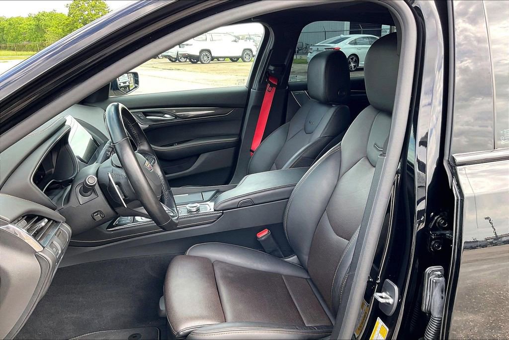 Used 2023 Cadillac CT5 V w/ Premium Package RWD image 18