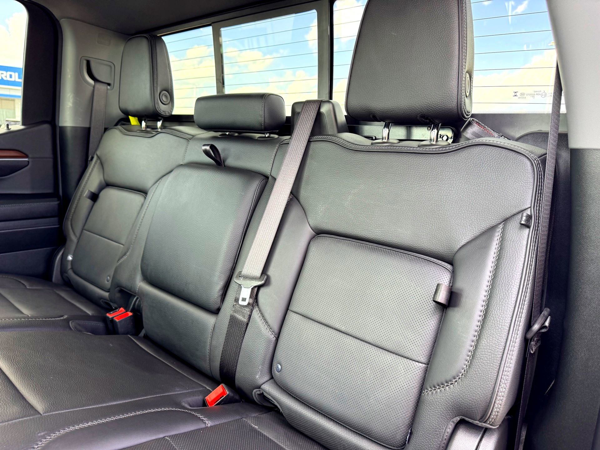 Used 2024 GMC Sierra 1500 Denali w/ Denali Reserve Package AWD/4WD image 18