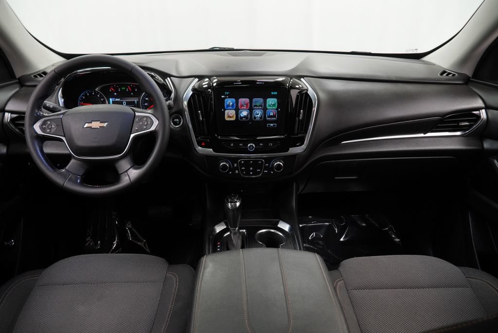 Used 2018 Chevrolet Traverse LT FWD image 3