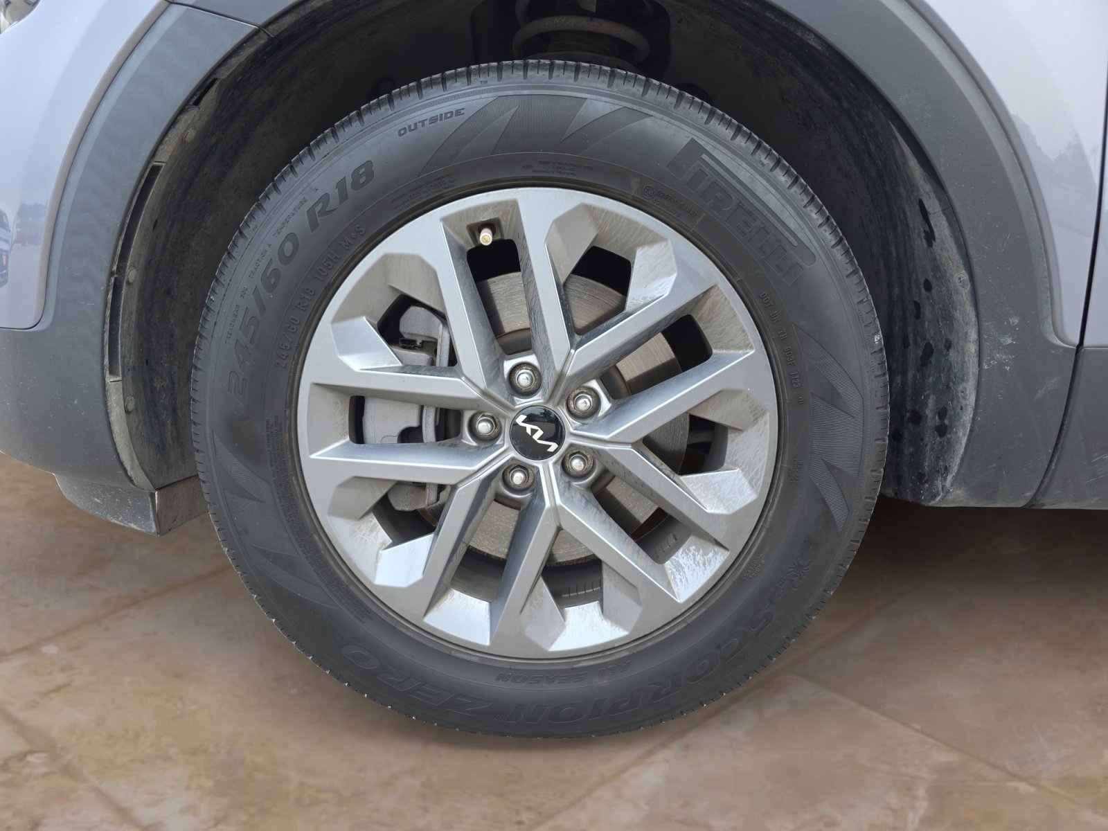 Certified 2024 Kia Telluride LX image 24