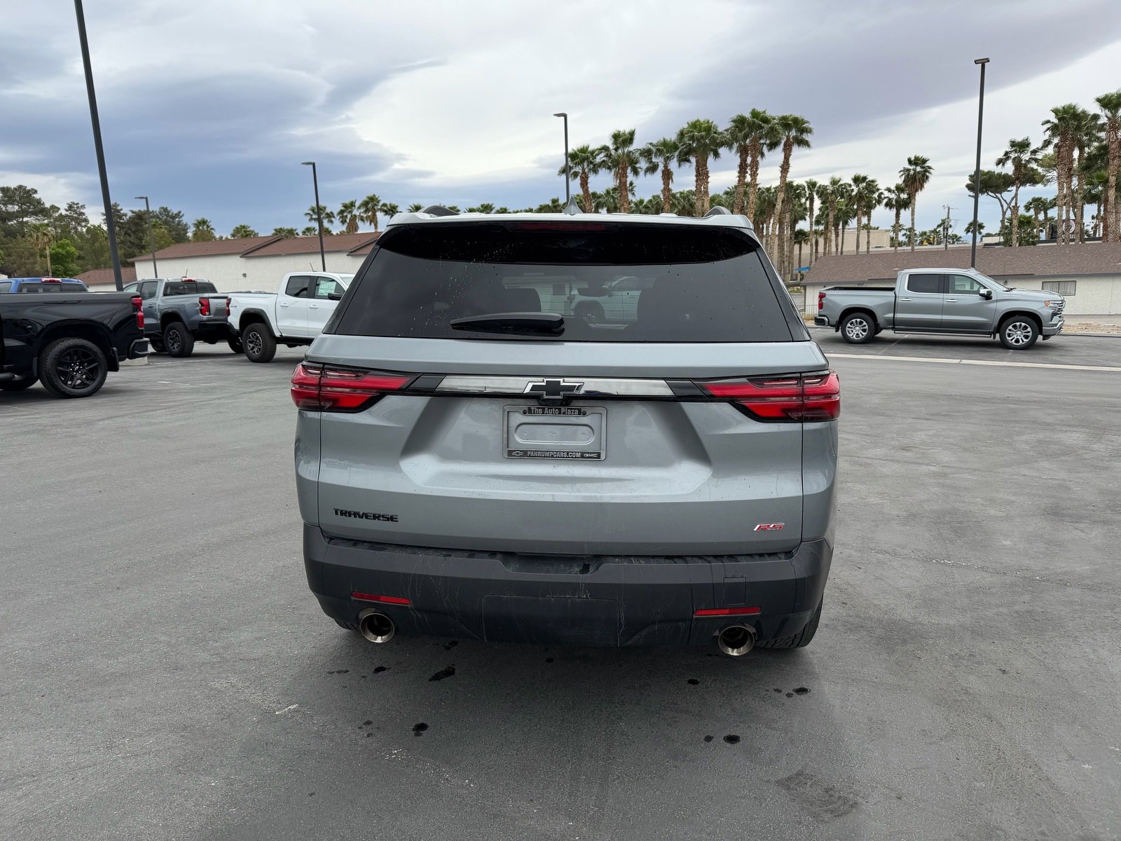 Used 2023 Chevrolet Traverse RS image 4