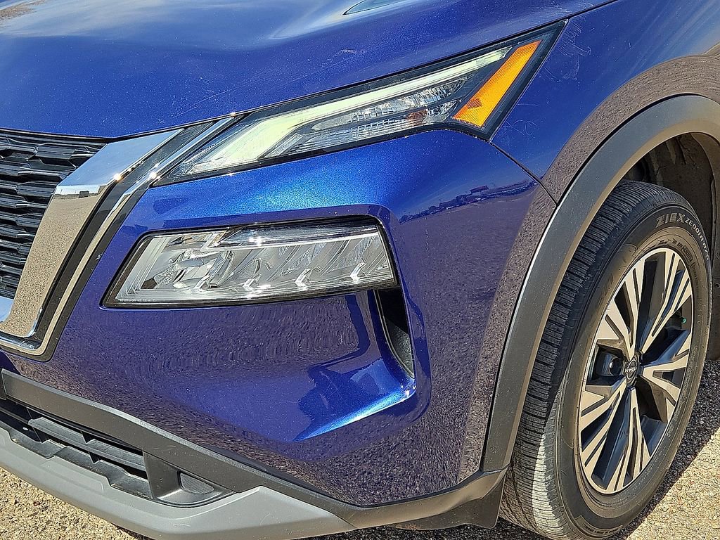 Used 2022 Nissan Rogue SV w/ SV Premium Package image 9