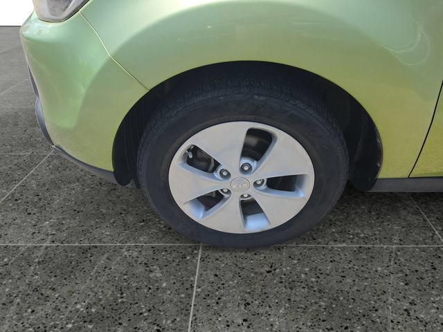Used 2015 Kia Soul FWD image 16
