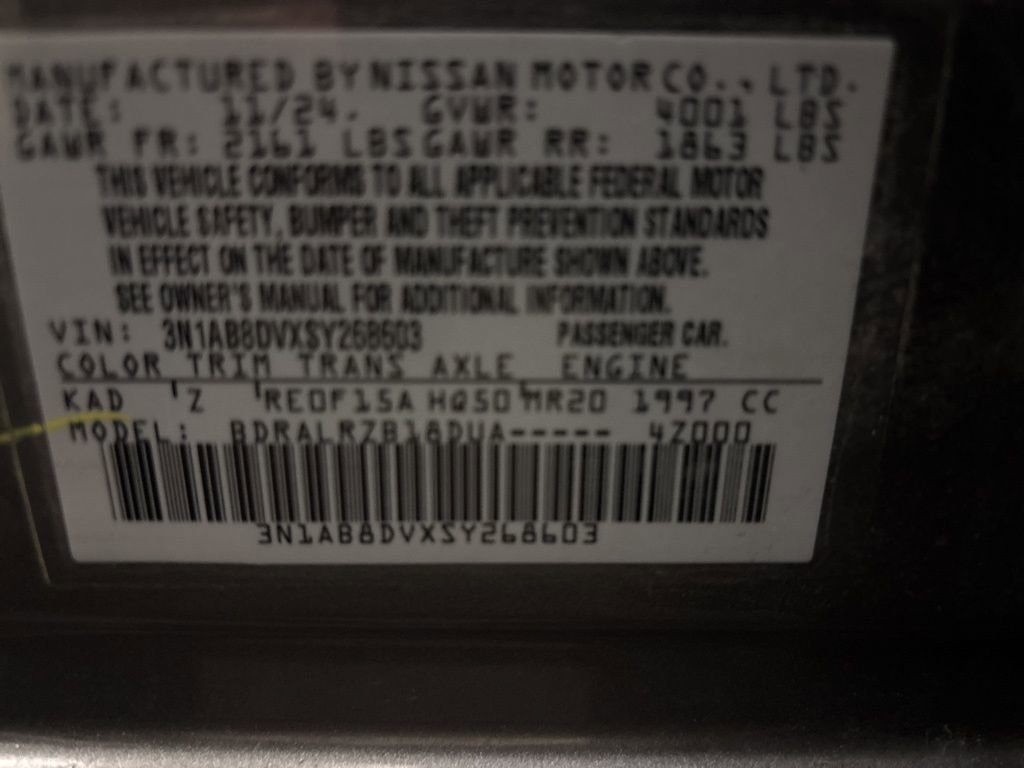 Used 2025 Nissan Sentra SR image 13