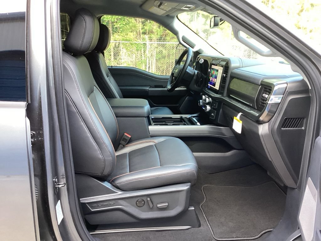 New 2026 Ford F250 Lariat w/ FX4 Off-Road Package AWD/4WD image 39