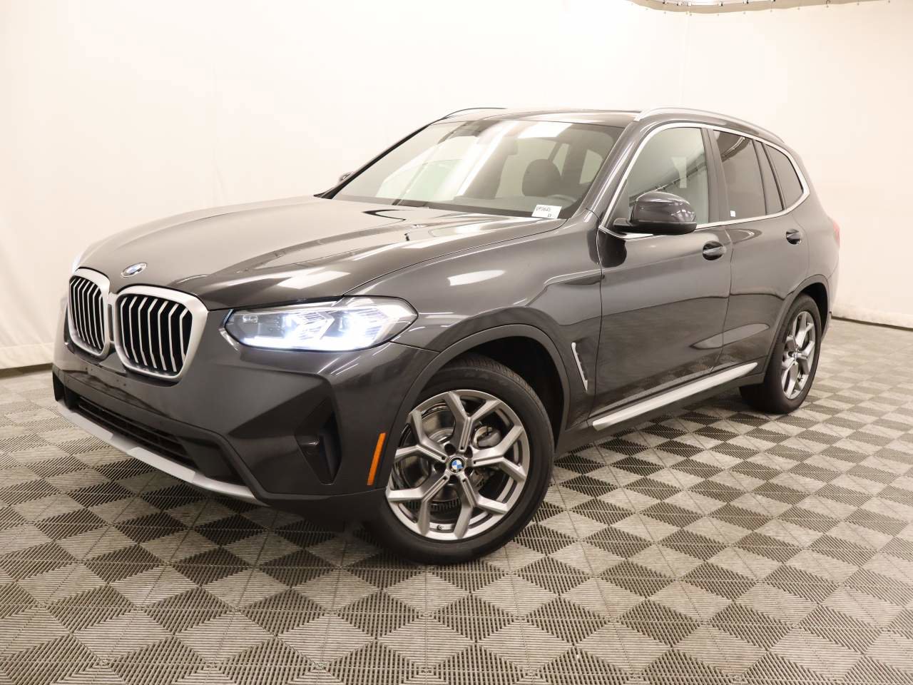 Used 2024 BMW X3 xDrive30i AWD/4WD image 1