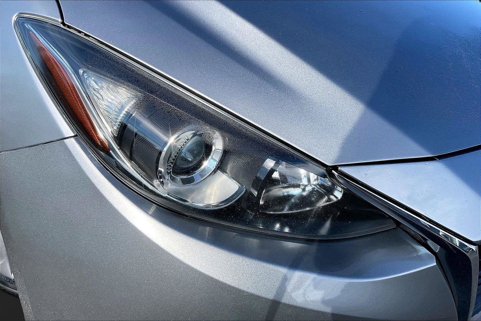 Used 2015 MAZDA MAZDA3 i Sport FWD image 28