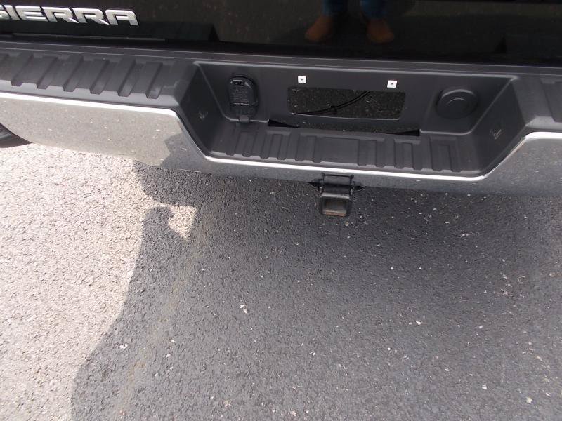 Used 2017 GMC Sierra 1500 SLT w/ SLT Premium Package AWD/4WD image 16