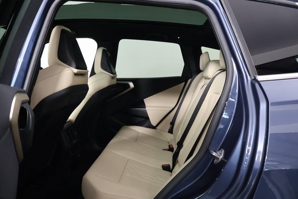 Used 2025 BMW X3 xDrive30i w/ Convenience Package image 11