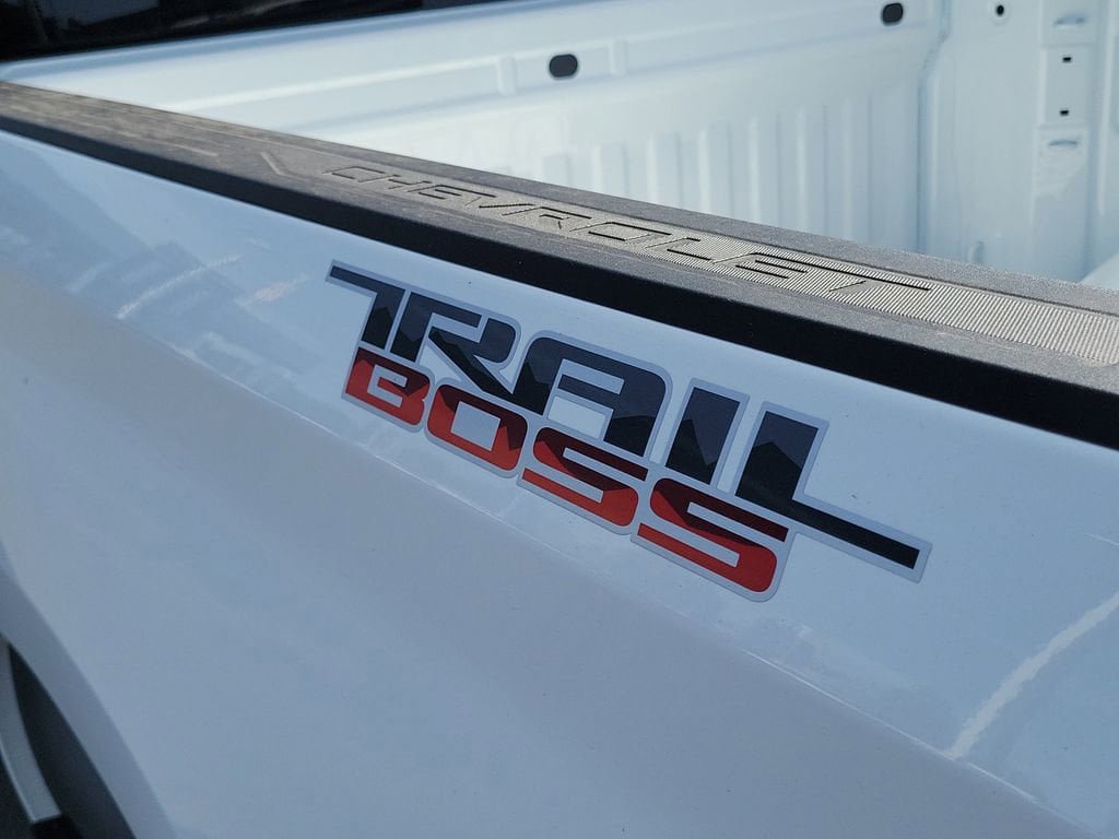 New 2026 Chevrolet Silverado 1500 LT Trail Boss w/ Safety Package AWD/4WD image 26