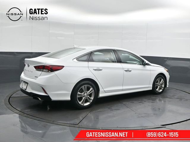 Used 2018 Hyundai Sonata Limited image 2