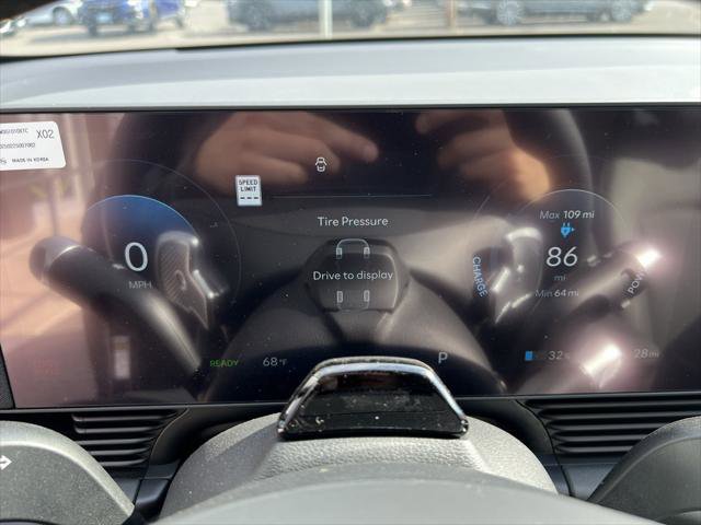 New 2025 Hyundai Ioniq 5 SEL image 18