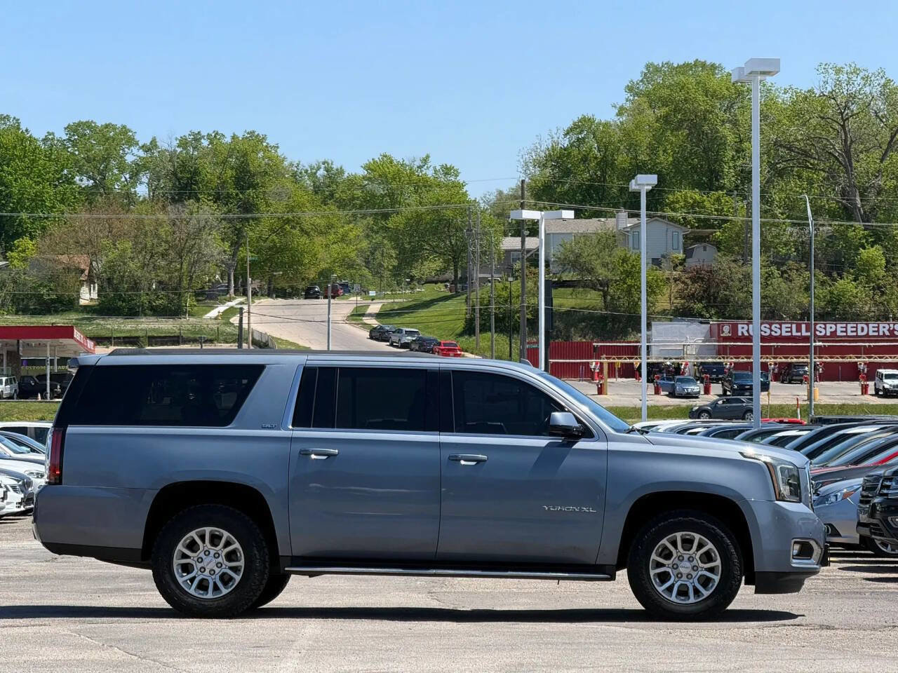Used 2016 GMC Yukon XL SLT AWD/4WD image 6