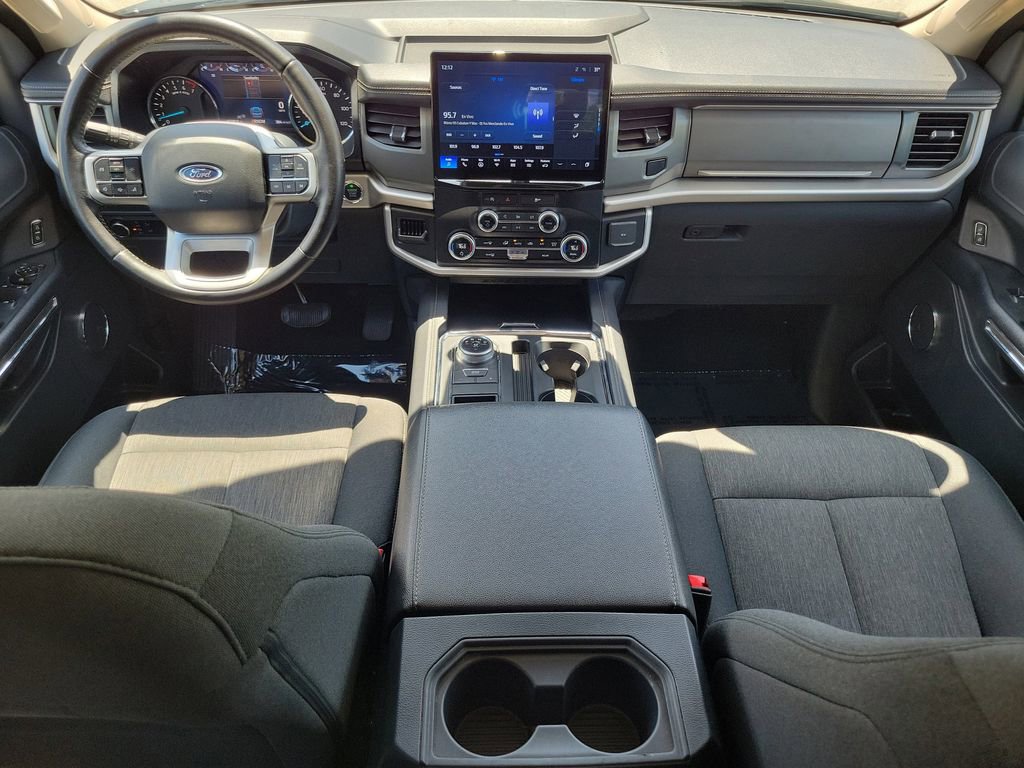 Used 2024 Ford Expedition Max XLT RWD image 11