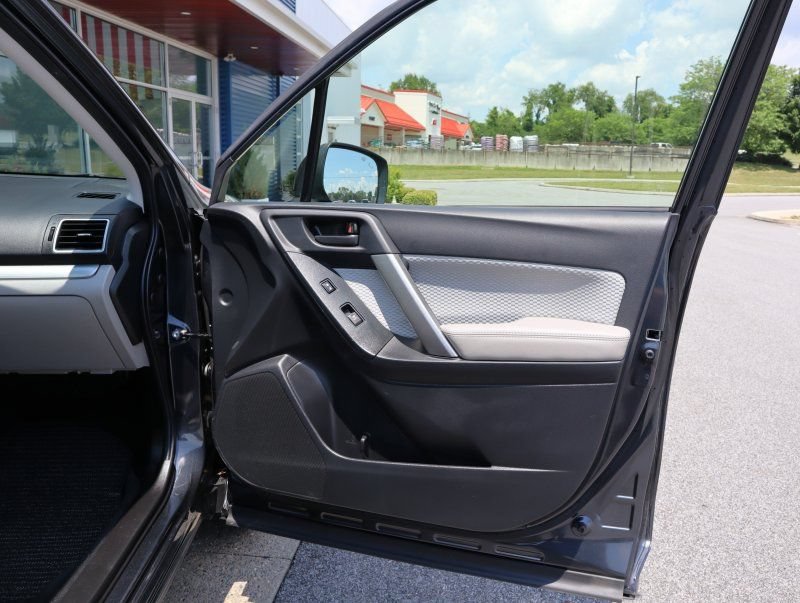 Used 2018 Subaru Forester 2.5i Premium AWD/4WD image 22