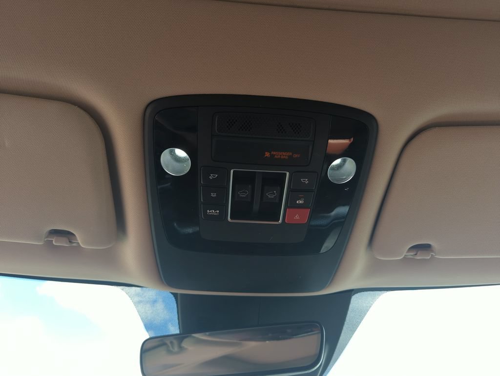 Used 2023 Kia Carnival SX Prestige FWD image 26