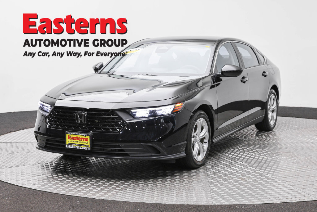 Used 2023 Honda Accord LX image 1