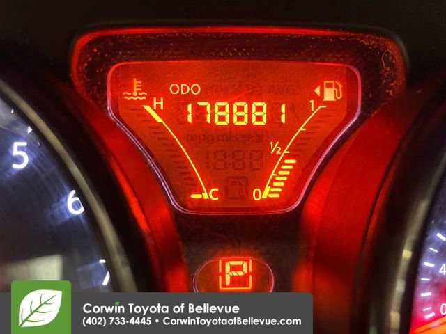 Used 2014 Nissan Versa SV image 10