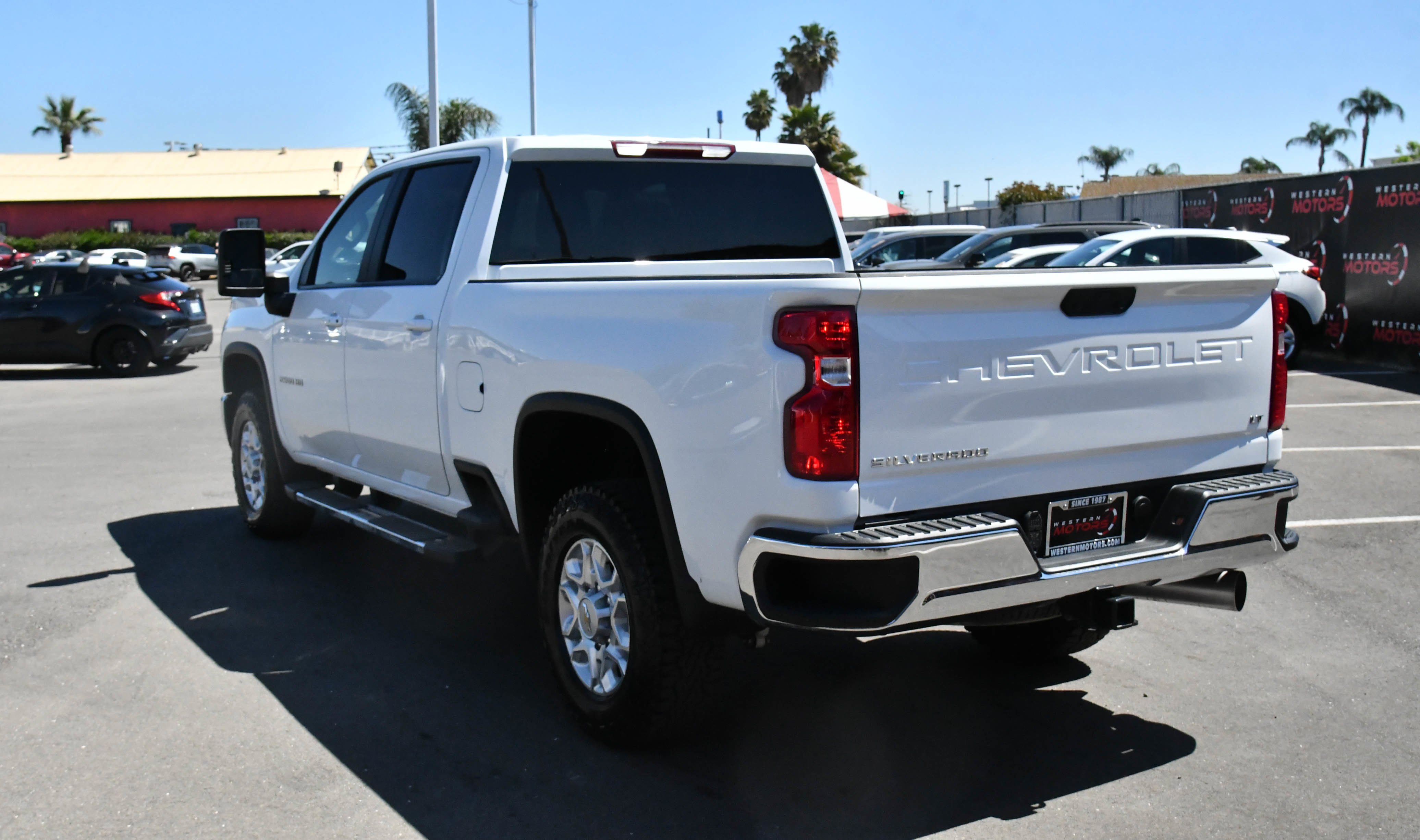 Used 2025 Chevrolet Silverado 2500 LT AWD/4WD image 6
