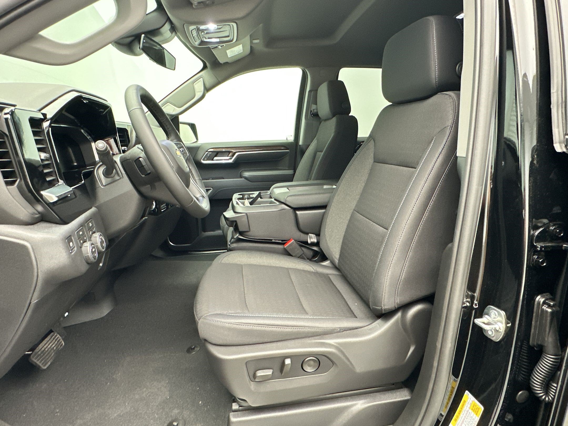 New 2026 Chevrolet Silverado 1500 LT AWD/4WD image 5