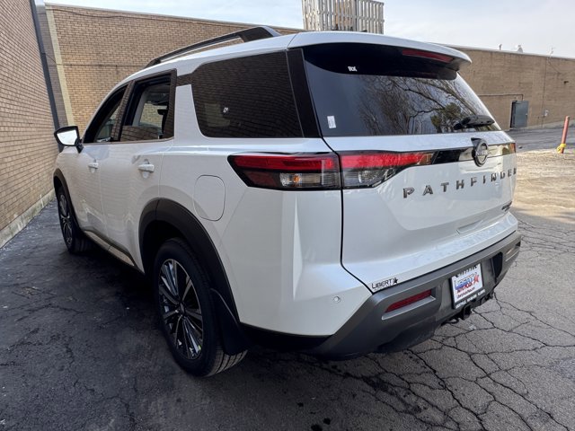 New 2026 Nissan Pathfinder Platinum w/ Cargo Package image 18