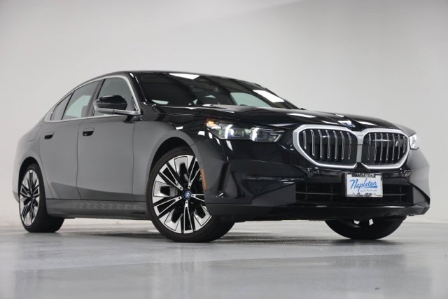 Used 2024 BMW i5 eDrive40i w/ Premium Package RWD image 1