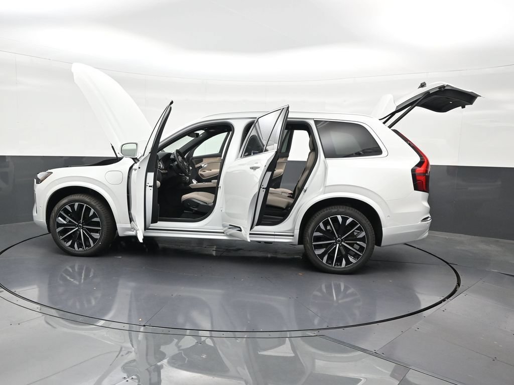 New 2026 Volvo XC90 T8 Plus w/ Protection Package Premier AWD/4WD image 31