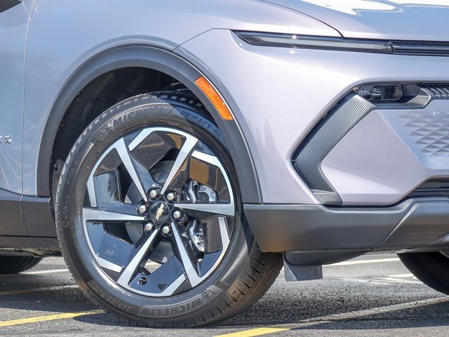 New 2026 Chevrolet Equinox EV LT w/ Comfort Package image 4