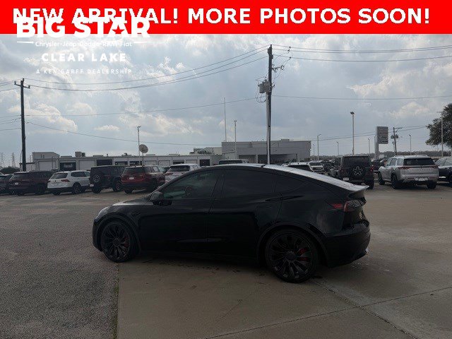 Used 2022 Tesla Model Y Performance image 1